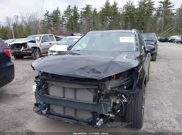 YV4L12UE1R2333835 2024 VOLVO XC40 Black Widok z przodu