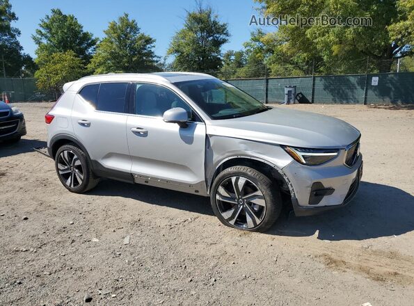 YV4L12UF6S2579715 2025 VOLVO XC40 Silver 