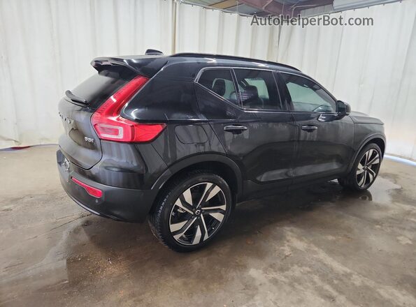 YV4L12UX1P2044632 2023 VOLVO XC40 Black Tył prawy