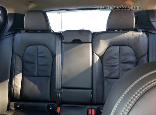 YV4L12UX1P2059406 2023 VOLVO XC40 Silver Rear seats view