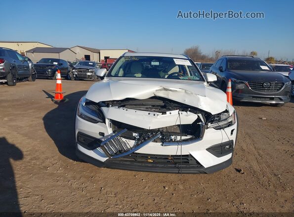 YV4L12WK1S2146331 2025 VOLVO V60 CROSS COUNTRY White ხელსაწყოთა პანელის ხედი