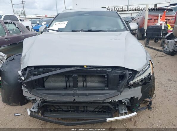YV4L12WK1S2149245 2025 VOLVO V60 CROSS COUNTRY Silver Սարքավորումների վահանակի տեսք