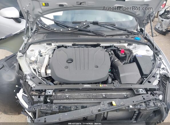 YV4L12WK1S2149245 2025 VOLVO V60 CROSS COUNTRY Silver Հետևի տեսք