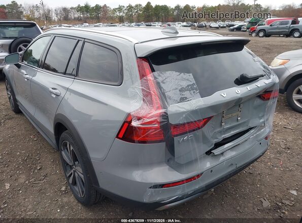 YV4L12WK4S2149613 2025 VOLVO V60 CROSS COUNTRY Gray Դիմացի տեսք