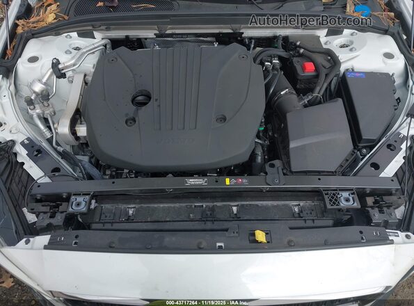 YV4L12WK6S2149807 2025 VOLVO V60 CROSS COUNTRY White Rear view