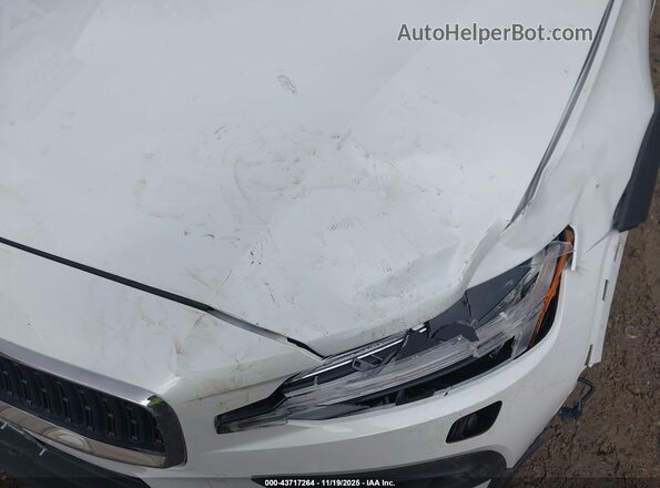 YV4L12WK6S2149807 2025 VOLVO V60 CROSS COUNTRY White 