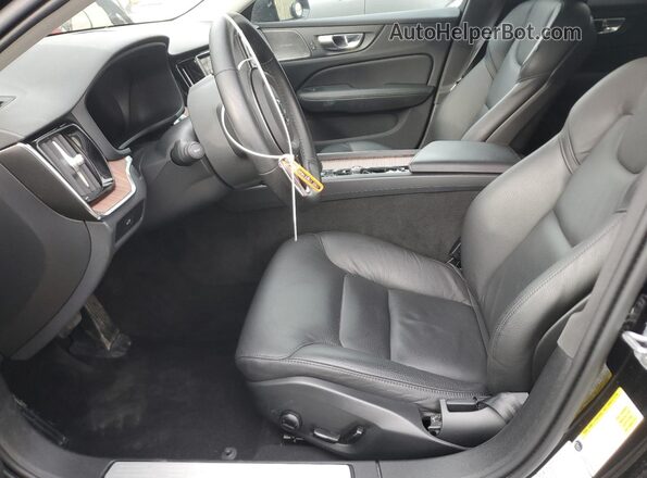 YV4L12WK8S2146889 2025 VOLVO V60 Black Front interior view