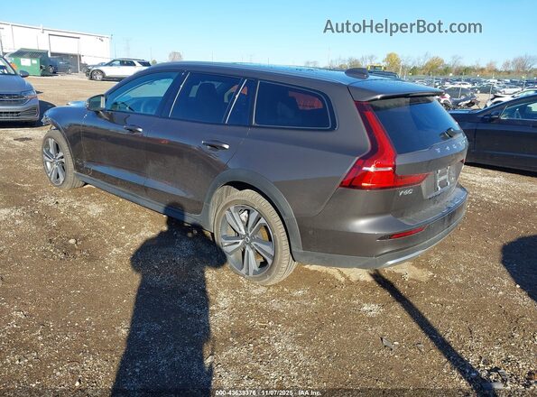 YV4L12WK9S2149154 2025 VOLVO V60 CROSS COUNTRY Brown Հետևի ձախ