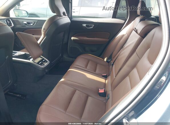 YV4L12WL9S2147185 2025 VOLVO V60 CROSS COUNTRY Blue VIN կոդի պիտակի տեսք