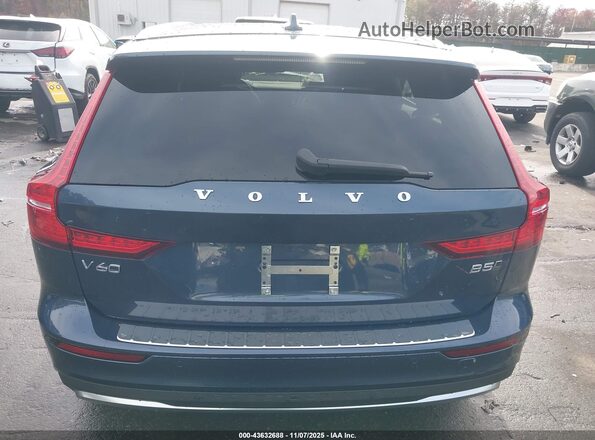 YV4L12WL9S2147185 2025 VOLVO V60 CROSS COUNTRY Blue 