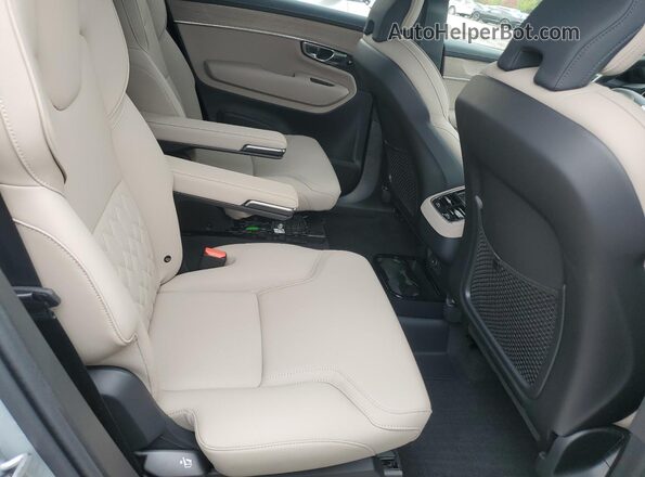 YV4M12JBXS1358064 2025 VOLVO XC90 Gray Widok wnętrza z tyłu