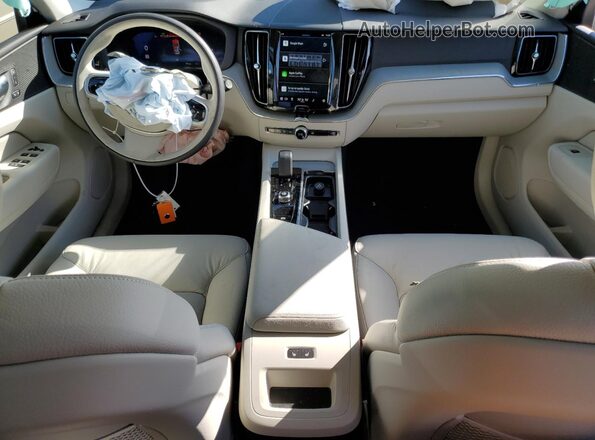 YV4M12RC2S1219690 2025 VOLVO XC60 White Առջևի վահանակի տեսք