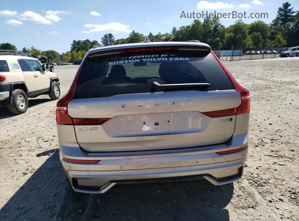 YV4M12RC5S1222602 2025 VOLVO XC60 Silver Вид ззаду