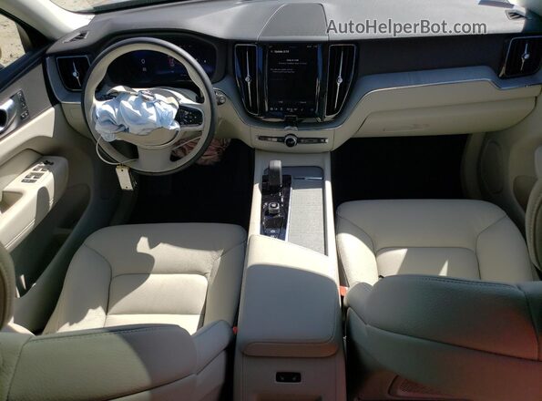 YV4M12RC5S1222602 2025 VOLVO XC60 Silver Вид панелі приладів