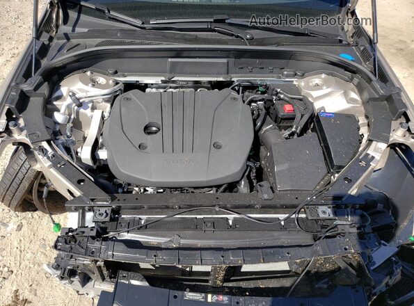 YV4M12RC5S1222602 2025 VOLVO XC60 Silver Вид задньої частини салону