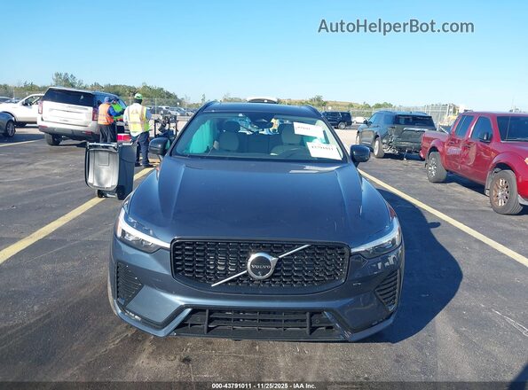 YV4M12RC9S1152800 2025 VOLVO XC60 Blue Widok wnętrza z tyłu