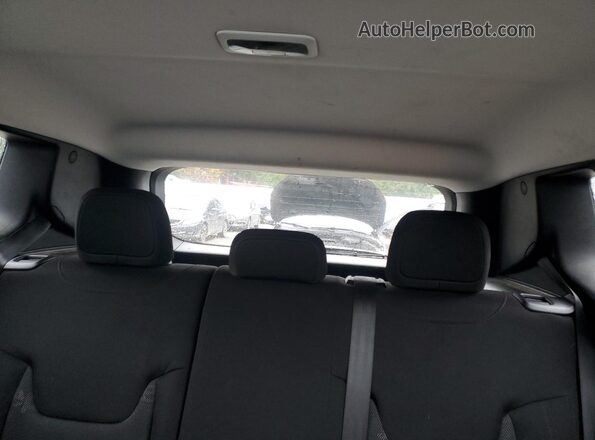 ZACCJBAH8HPF95017 2017 JEEP RENEGADE White Vista de los asientos traseros