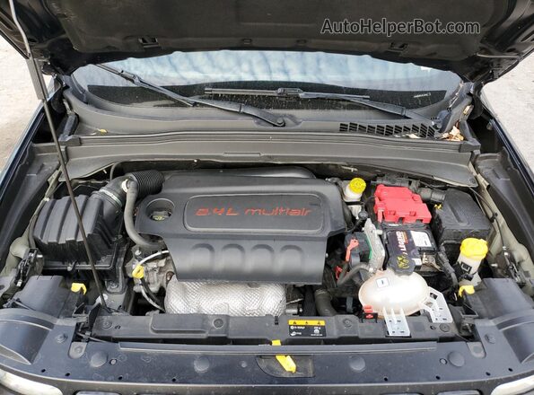 ZACNJBAB7LPL35279 2020 JEEP RENEGADE Black Widok komory silnika