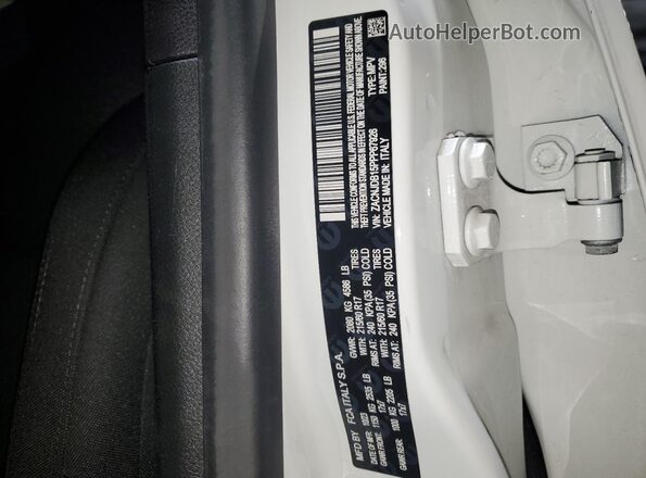 ZACNJDB15PPP67926 2023 JEEP RENEGADE White Widok naklejki z numerem VIN