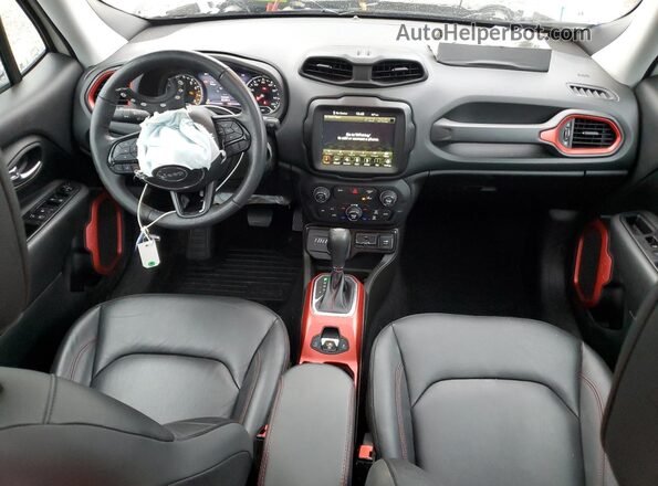 ZACNJDC13NPN53285 2022 JEEP RENEGADE White Widok deski rozdzielczej