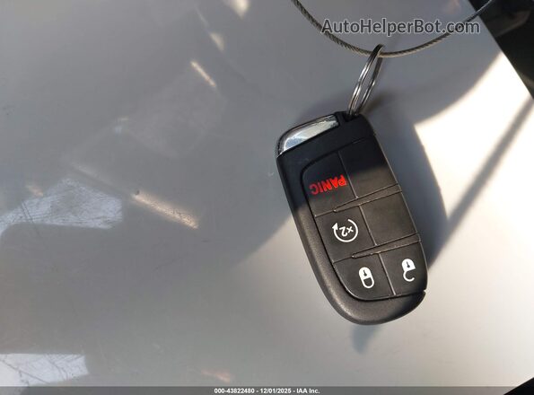 ZACNJDD19NPN45464 2022 JEEP RENEGADE Black Widok deski rozdzielczej
