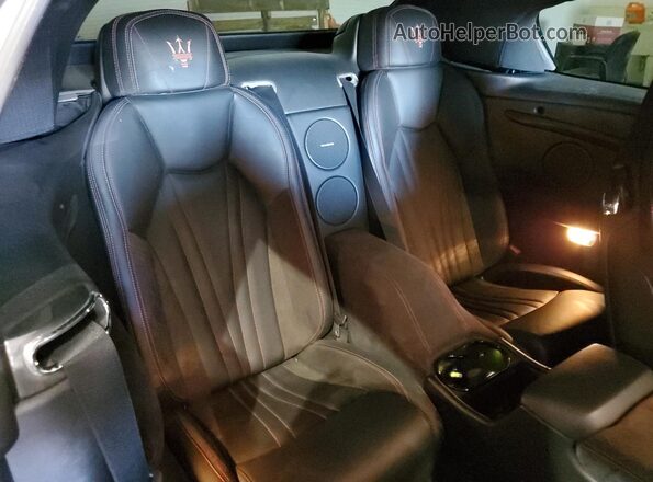 ZAM45VMA1J0278907 2018 MASERATI GRANTURISM Black უკანა სავარძლების ხედი