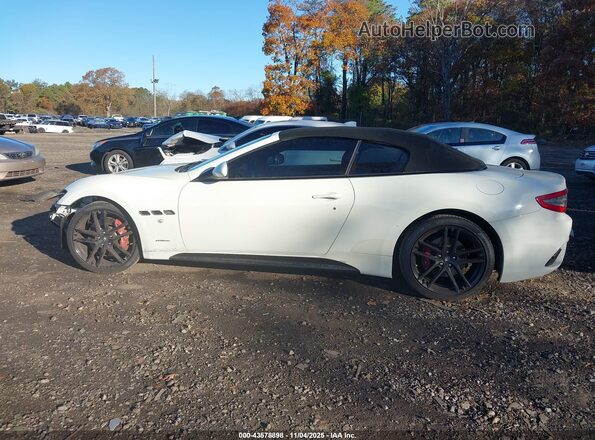 ZAM45VMA8J0273445 2018 MASERATI GRANTURISM White 