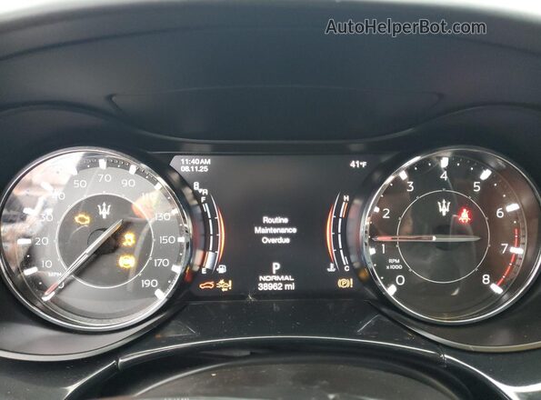 ZAM56YRA3M1371485 2021 MASERATI QUATTROPOR Gray Widok zestawu wskaźników