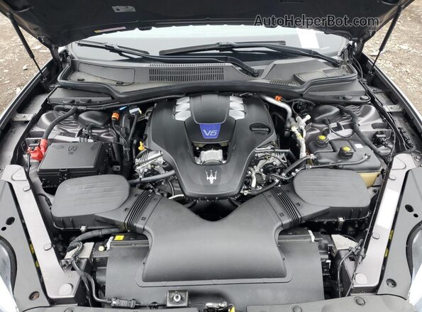 ZAM56YRA3M1371485 2021 MASERATI QUATTROPOR Gray Widok wnętrza z tyłu