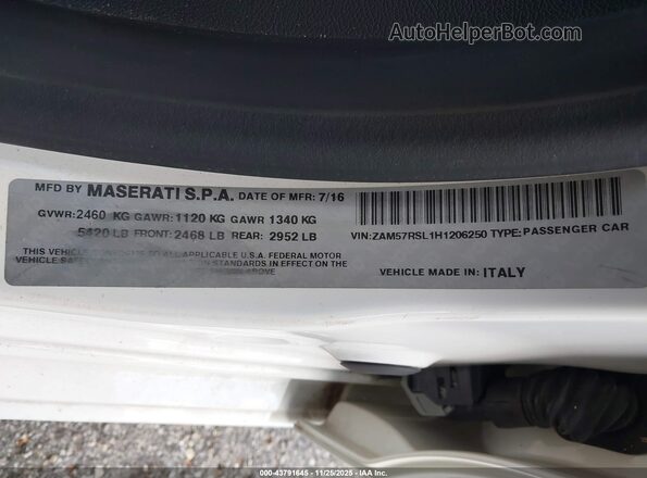 ZAM57RSL1H1206250 2017 MASERATI GHIBLI White Vista del compartimento del motor
