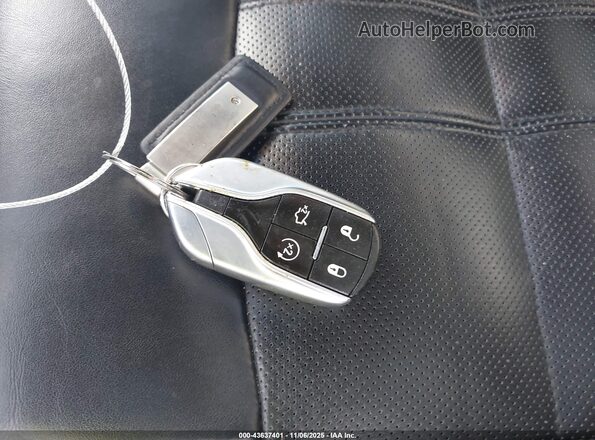 ZAM57YSS3K1336121 2019 MASERATI GHIBLI Красный Вид панели приборов