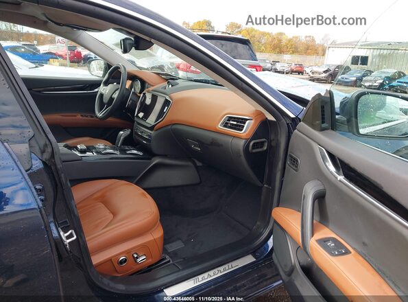 ZAM57YTM9NX399810 2022 MASERATI GHIBLI Blue Vista interior delantera