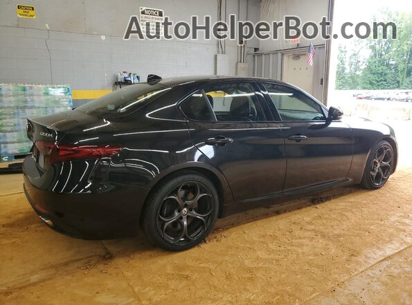 ZARFAECN5J7598807 2018 ALFA ROMEO GIULIA Black 
