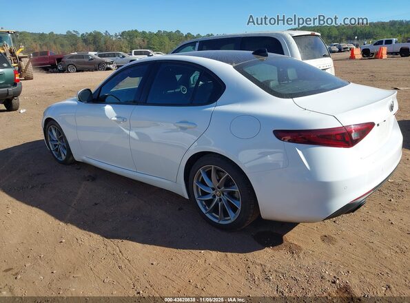 ZARFAMAN1P7671791 2023 ALFA ROMEO GIULIA White 