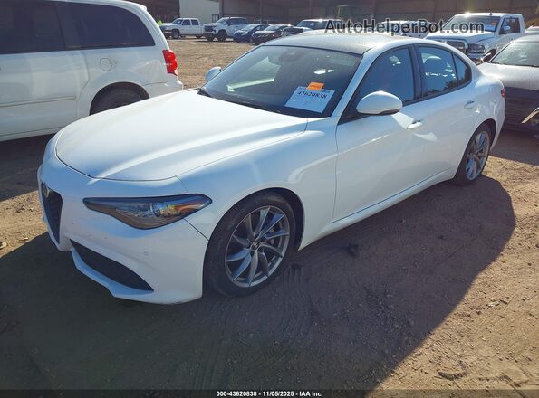 ZARFAMAN1P7671791 2023 ALFA ROMEO GIULIA White 