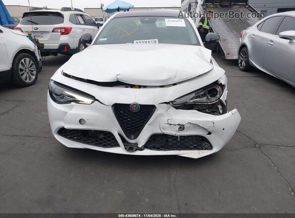 ZARFAMAN4L7632185 2020 ALFA ROMEO GIULIA White 