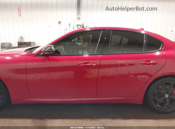 ZARFAMAN8L7631119 2020 ALFA ROMEO GIULIA Red 