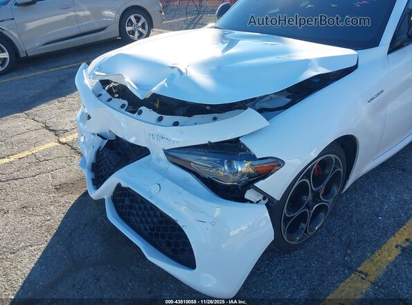 ZARFAMBN0P7668959 2023 ALFA ROMEO GIULIA White 