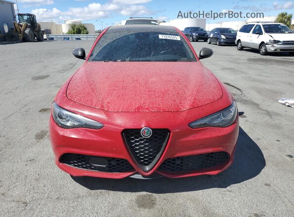 ZARFAMBN3M7639936 2021 ALFA ROMEO GIULIA Красный Вид спереди