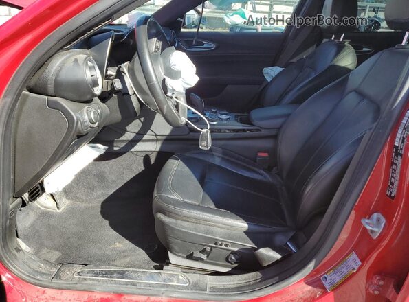 ZARFAMBN5P7671226 2023 ALFA ROMEO GIULIA Red Սալոնի դիմացի տեսք