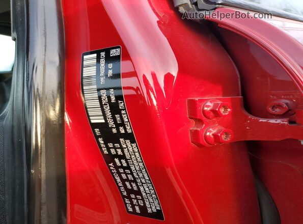 ZARFANAN2L7626438 2020 ALFA ROMEO GIULIA Red Widok komory silnika