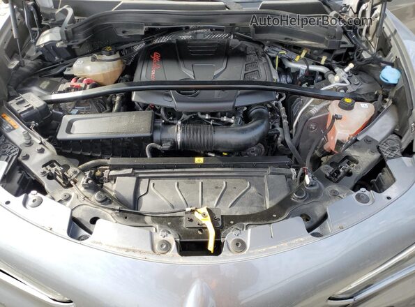ZASFAKNN3J7B82302 2018 ALFA ROMEO STELVIO Charcoal Engine compartment view