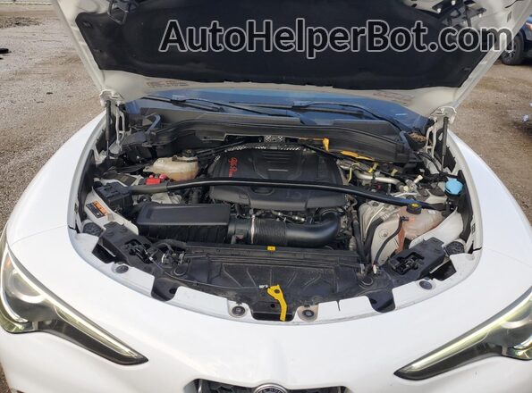 ZASFAKPN4J7C00609 2018 ALFA ROMEO STELVIO White 