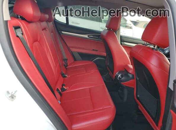 ZASFAKPN4J7C00609 2018 ALFA ROMEO STELVIO White 