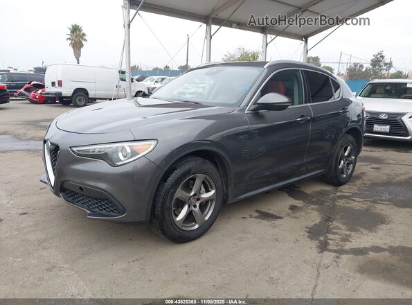 ZASPAJAN0L7C92375 2020 ALFA ROMEO STELVIO Gray წინა მარცხენა ხედი სამი მეოთხედიდან