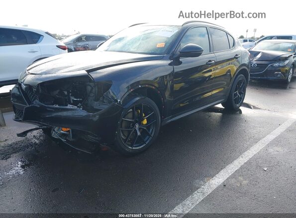 ZASPAJAN9L7C95405 2020 ALFA ROMEO STELVIO Black Przód lewy