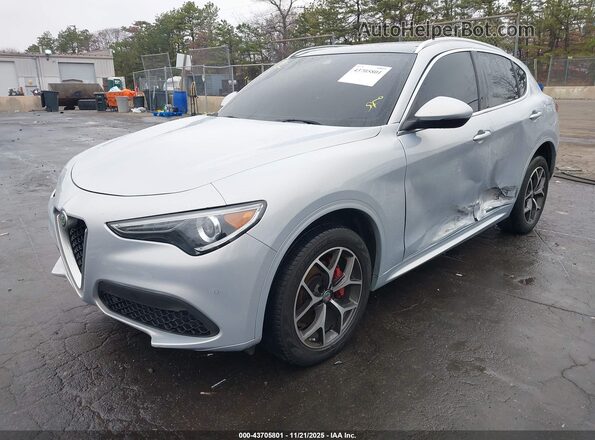ZASPAKBN0M7D14705 2021 ALFA ROMEO STELVIO Серебряный Передняя левая четверть