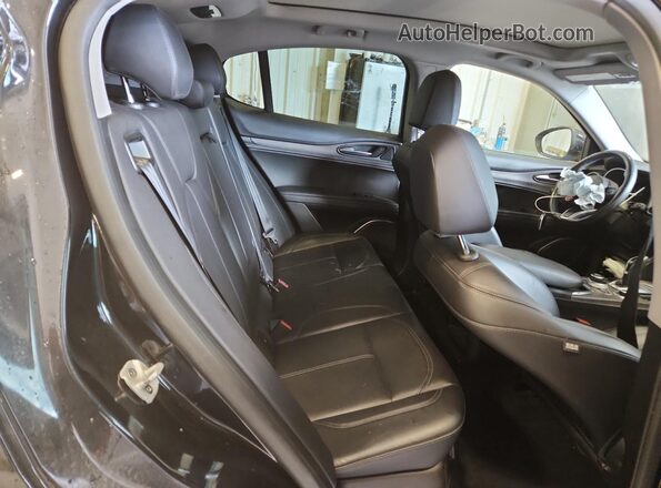 ZASPAKBN3L7C73193 2020 ALFA ROMEO STELVIO Black უკანა სალონის ხედი