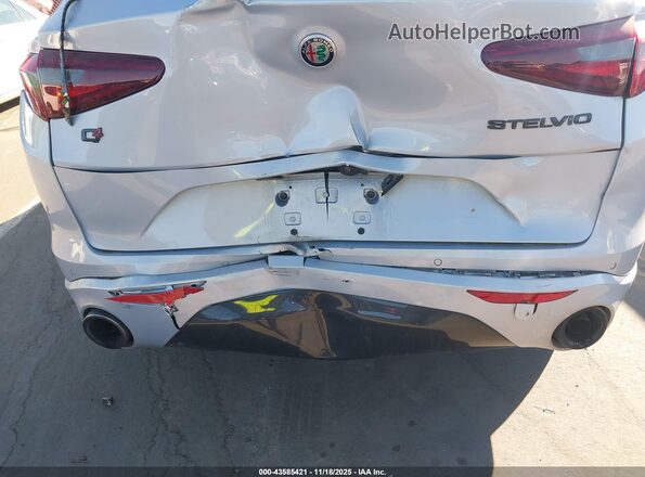 ZASPAKBN3M7D18831 2021 ALFA ROMEO STELVIO Silver Front view