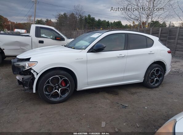 ZASPAKBN7P7D67275 2023 ALFA ROMEO STELVIO White 